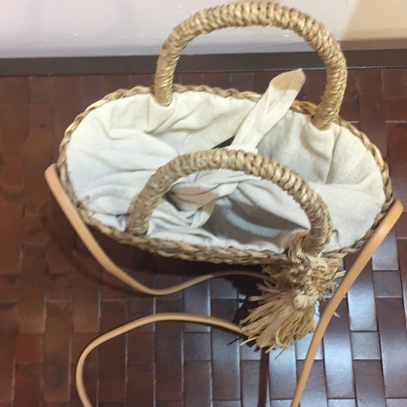 Hat Attack Petite Seagrams Tote - Picture 4 of 6